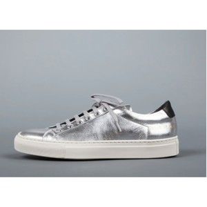 Woman by Common Projects Sneakers